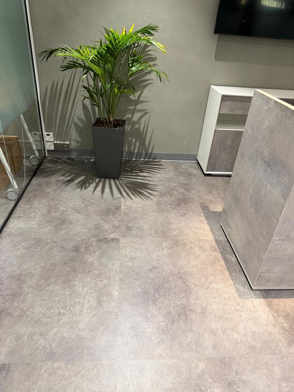 Cementitious flooring